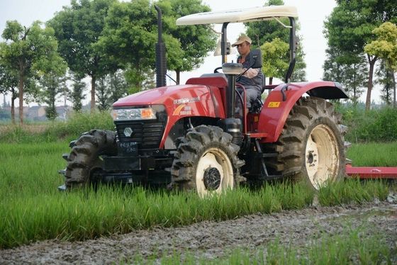 Trattore agricolo di raffreddamento ad acqua del motore dell'euro III del trattore agricolo 130HP