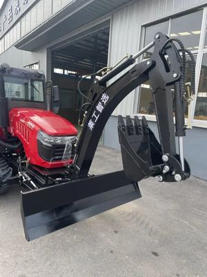 4 coltivatori di scavo con materiali solidi idraulici degli attrezzi dell'azienda agricola del trattore della ruota